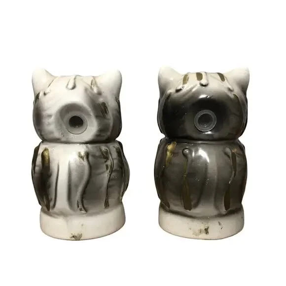 Vintage 1950s Anthropomorphic Cat Salt and Pepper Shakers Grey - Picture 3 of 8
